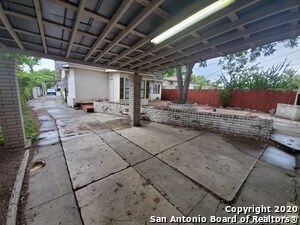 Building Photo - 1609 W Magnolia Ave