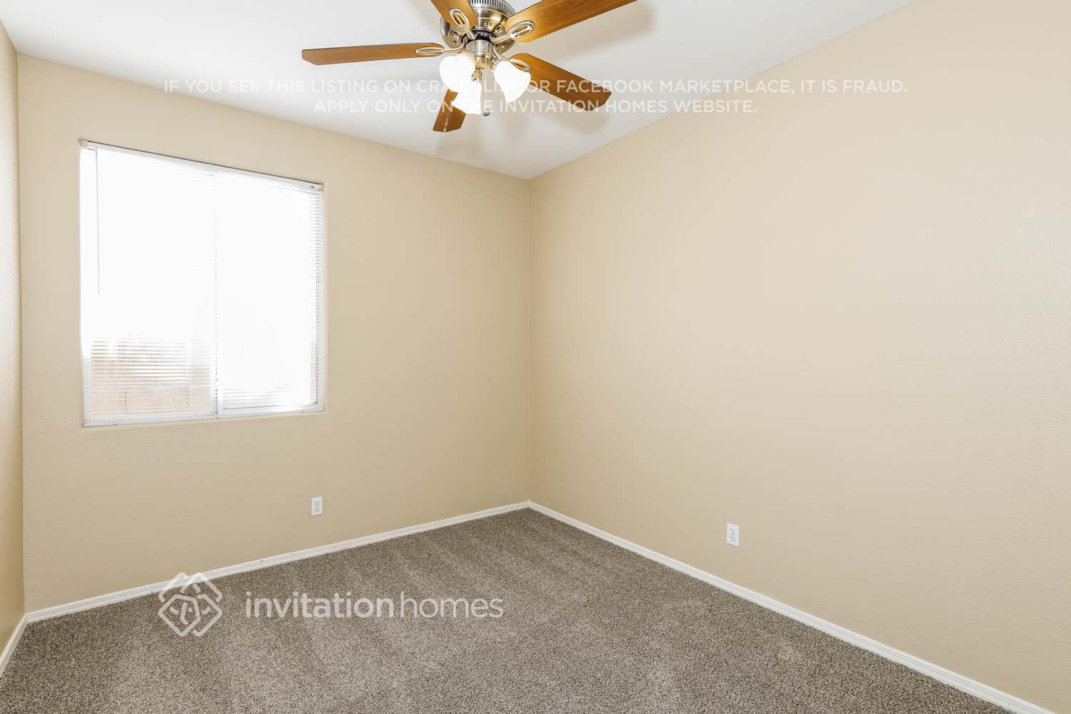 Building Photo - 2352 Kenneth Ave