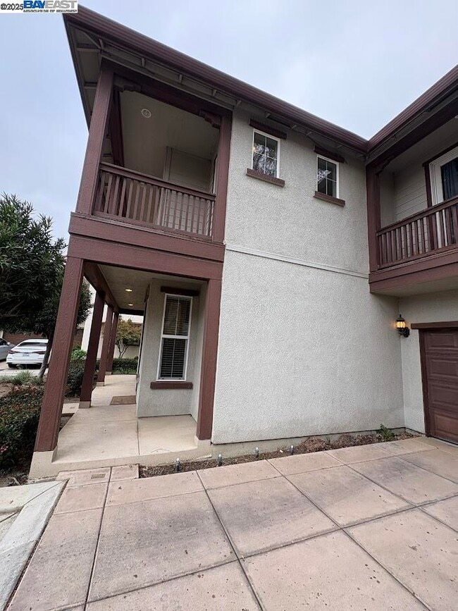 Building Photo - 192 S Tranquilidad St