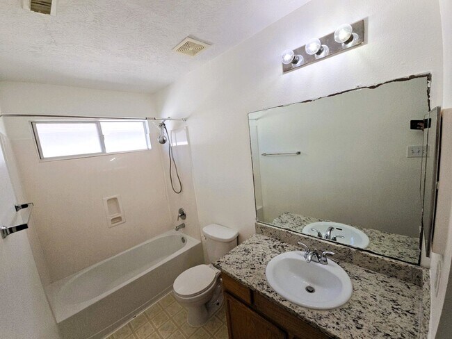 Building Photo - 21802 Westfield Ridge Dr