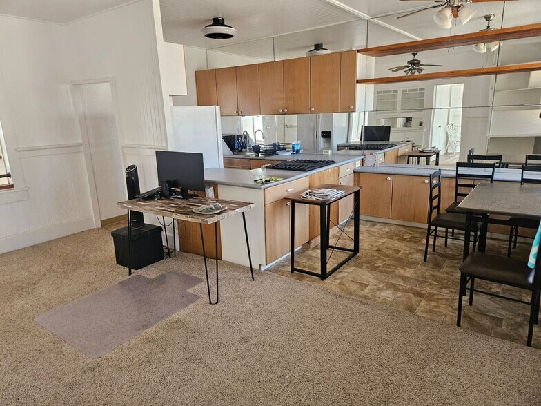 Building Photo - 542 Pokole Street