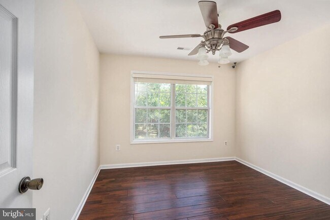 Building Photo - 12907 Martingale Ct