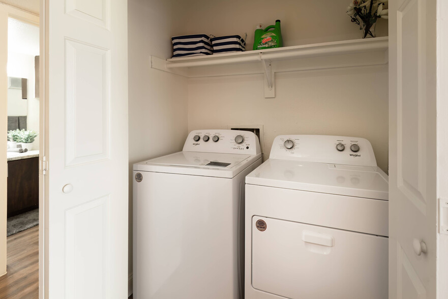 Convenient In-Home Laundry at Oak Park Apartments - Oak Park