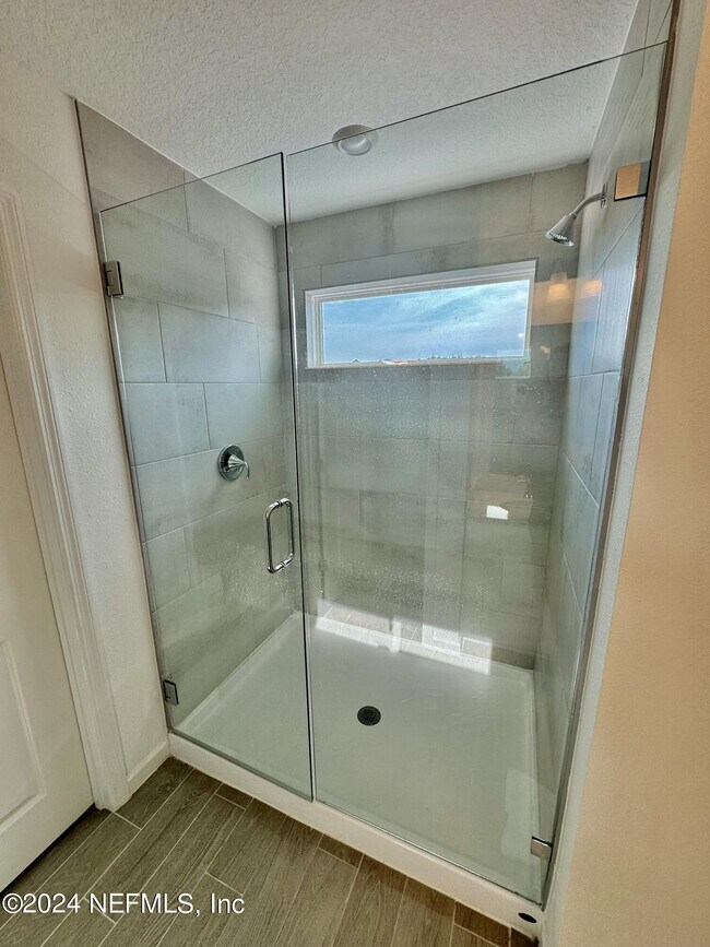 Building Photo - 9598 Giada Dr