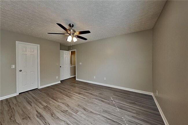 Building Photo - 112 Silver Fox Trail