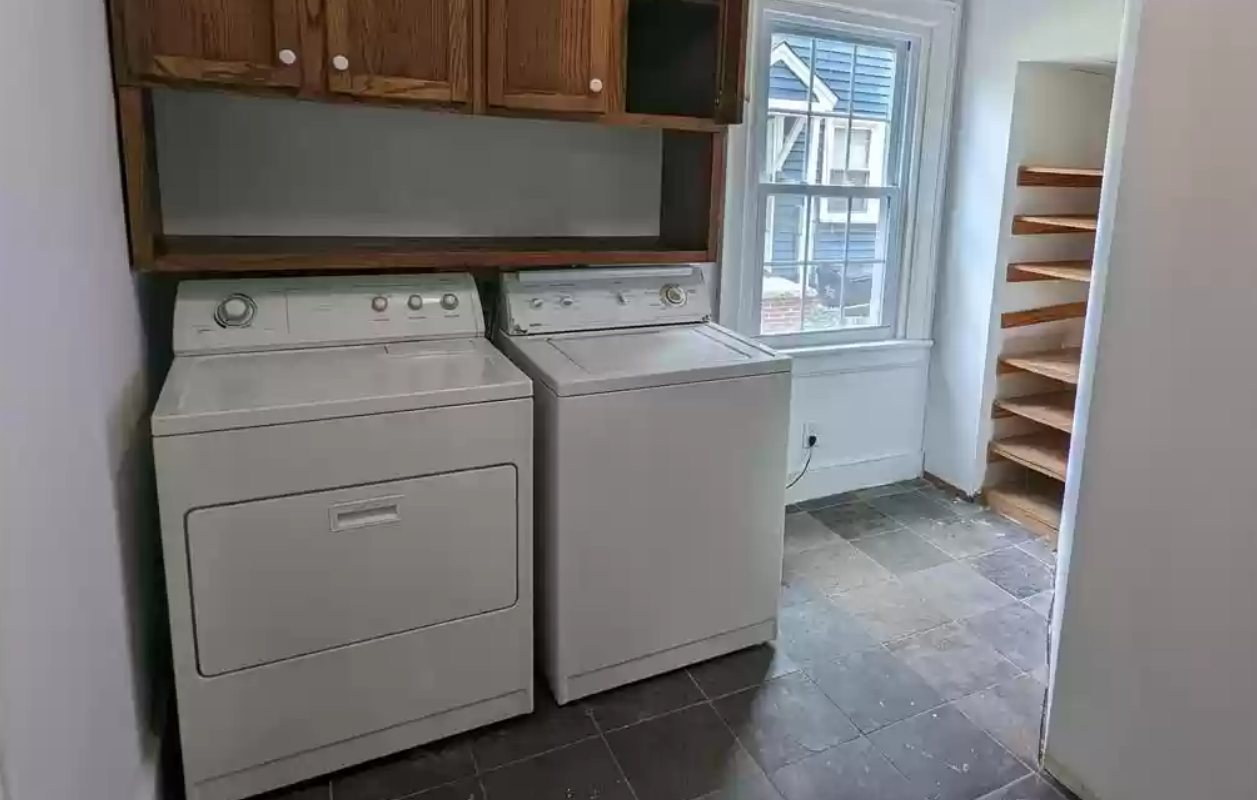 Laundry Room - 1010 Kensington Ave