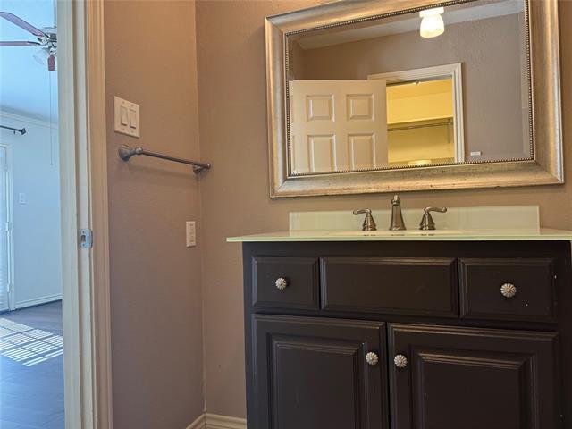 Building Photo - 4918 Thrush St