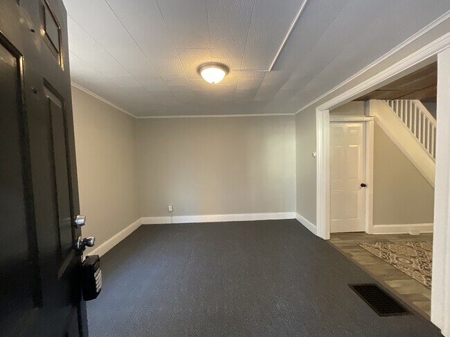 Building Photo - 32 N 2nd St