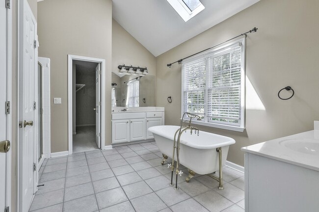 Building Photo - 145 Covey Crossing