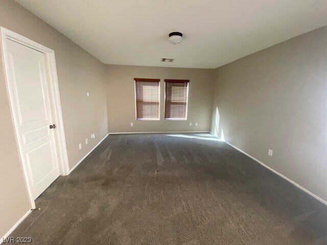 Building Photo - 684 Haunts Walk Ave