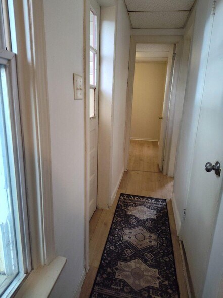 Hallway - 117 Walnut St