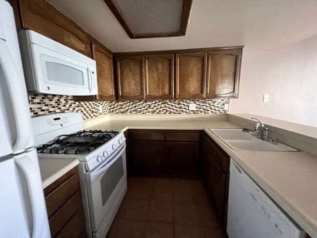Building Photo - 1190 Ramar Rd