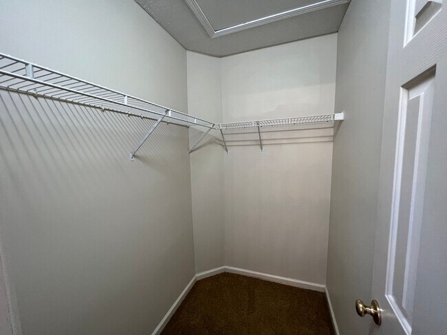 Building Photo - Charming 3 Bedroom, 2 Bath Home in Ogden!