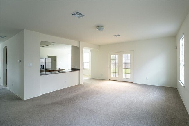 Building Photo - 612 Dark Tree Ln