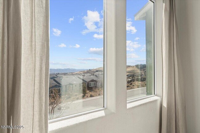 Building Photo - 1048 Big Rock Loop
