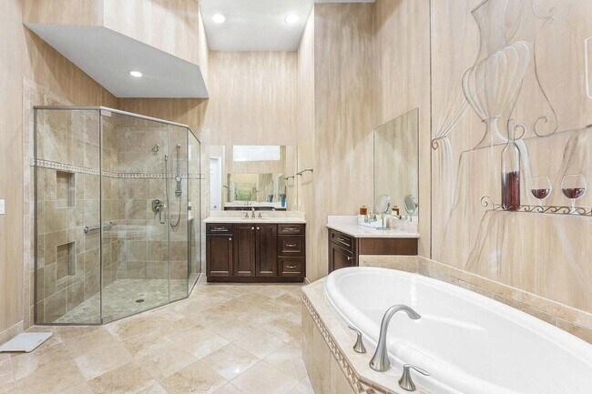 Building Photo - 16631 Chesapeake Bay Ct