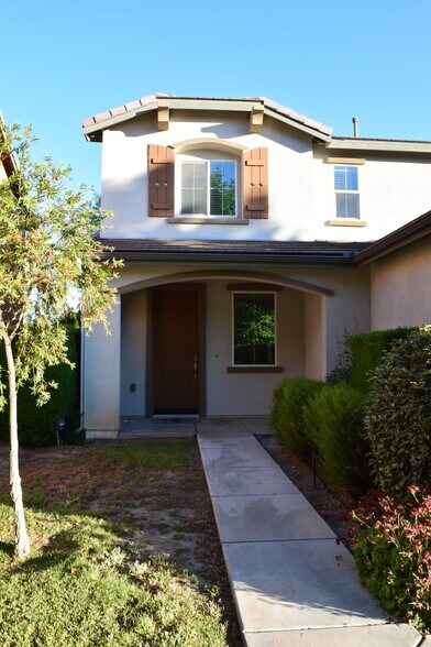 Building Photo - 32436 Shadow Canyon Trl