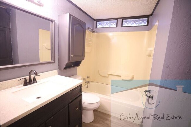 Building Photo - Recently renovated 3 bed, 1 bath house - includes workshop (electricity & bath), storage shed & f...
