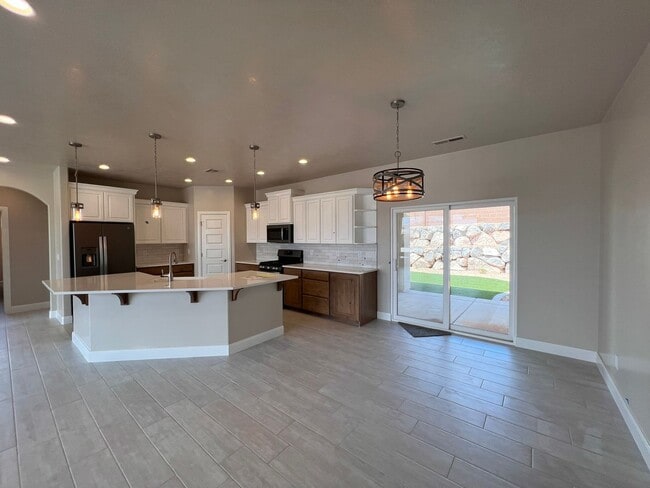 Building Photo - 3 Bed 2 Bath Home in Hurricane