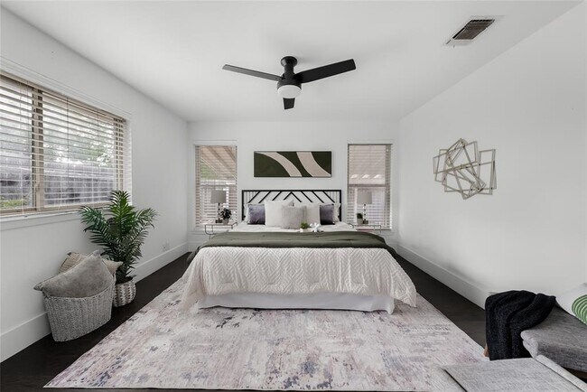 Building Photo - 2408 Shiloh Dr