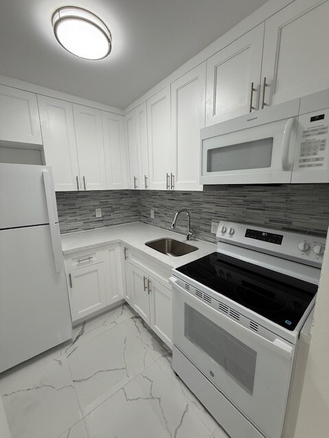 Building Photo - 5962