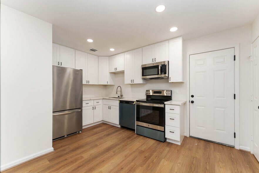 Building Photo - 9915 Porto Rico Rd