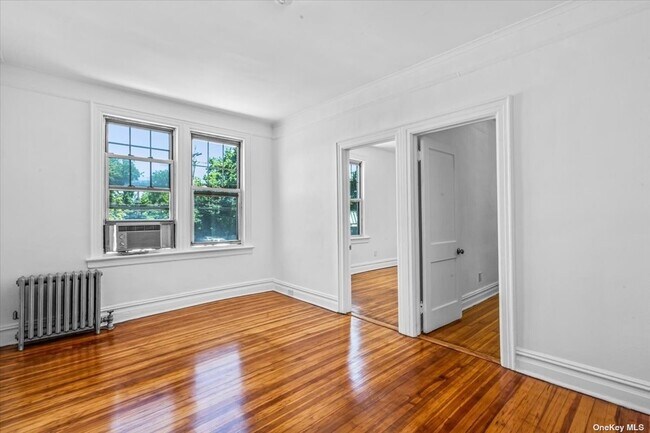 Building Photo - 1059 Vincent Ave