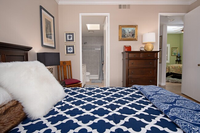 Building Photo - 67421 Toltec Ct