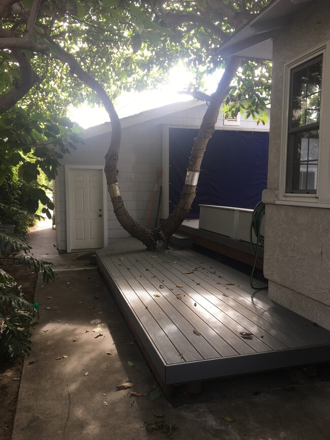 Building Photo - Nautical Coronado Home