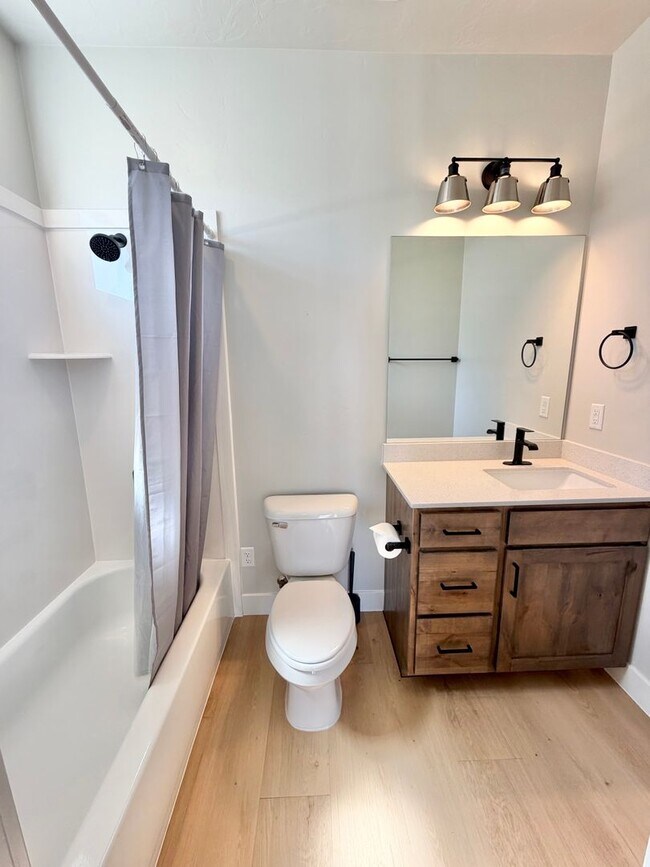 Building Photo - 3134 Blue Heron Dr