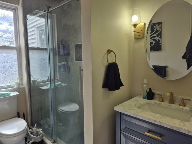 Building Photo - 445 Beech St