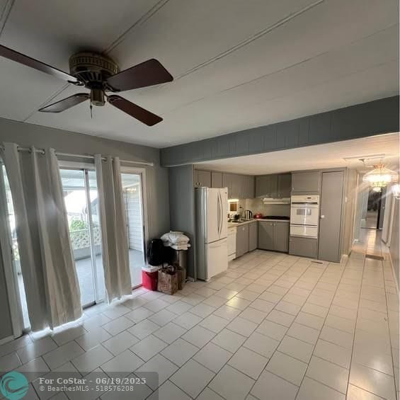 Building Photo - 2356 SW 84th Ave