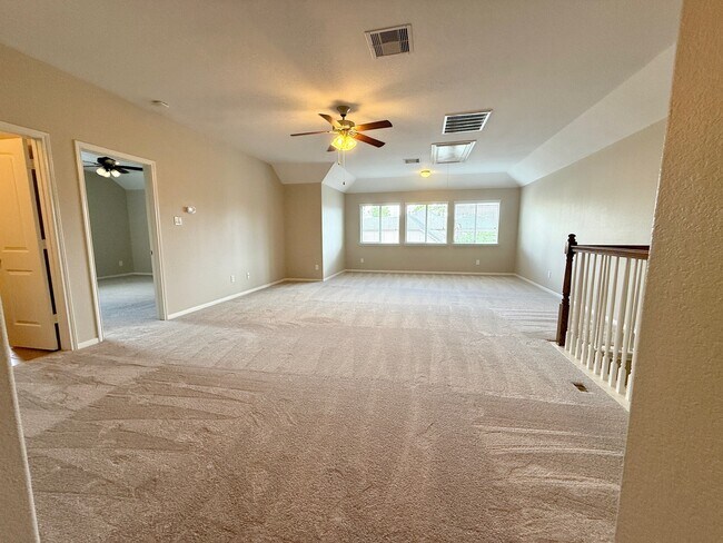 Building Photo - 8139 Edenwood Dr
