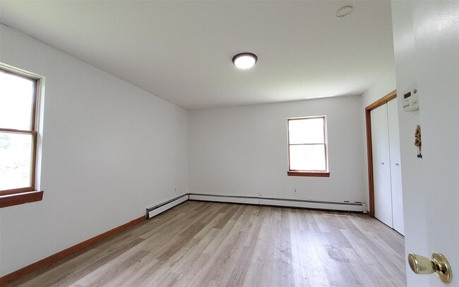 Building Photo - 9 Willard Pl