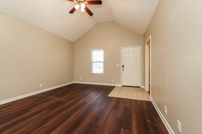 Building Photo - 5027 Nina Marie Ave