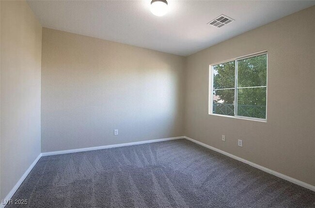 Building Photo - 581 Caribbean Palm Dr