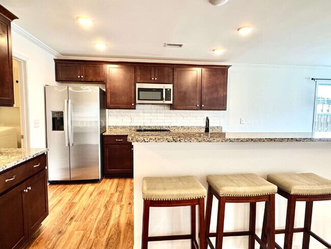 Building Photo - 5283 Vespar Ct