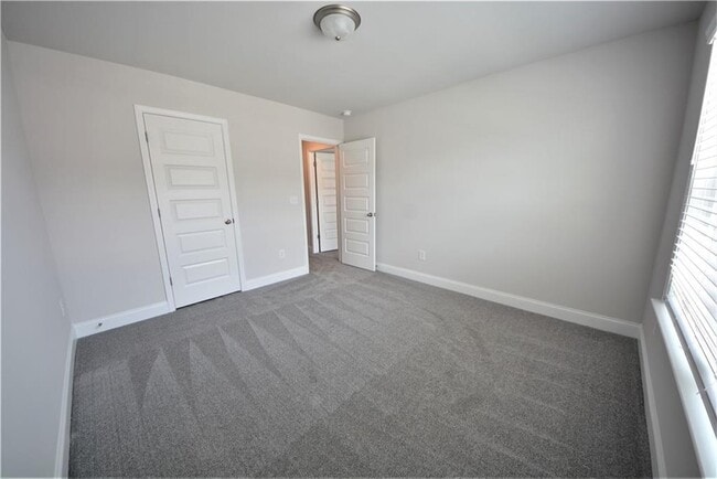 Building Photo - 2966 Chene Dr