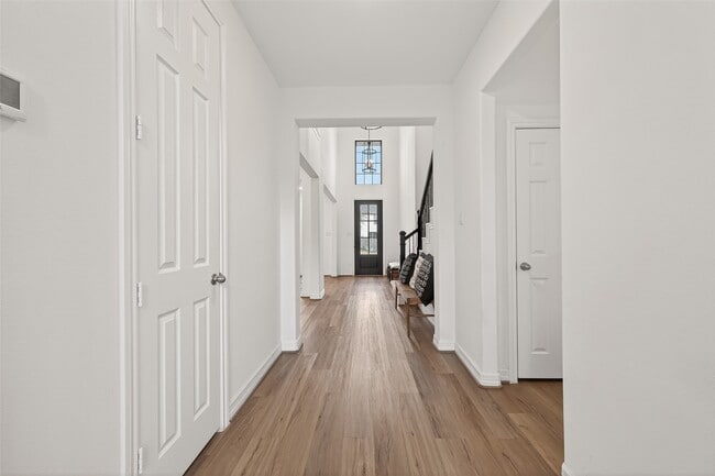 Building Photo - 2806 Tumlinson Dr