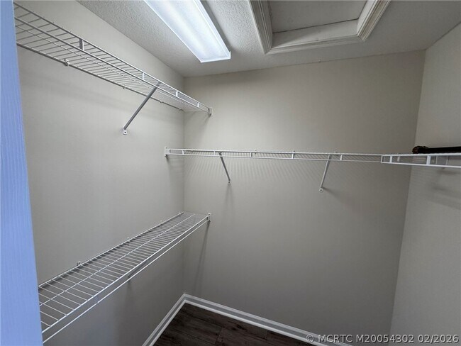 Building Photo - 11239 SW Barton Way