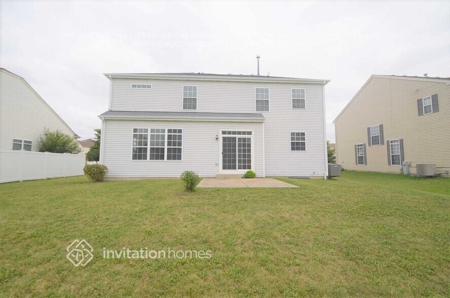 Building Photo - 443 Cardinal Ln