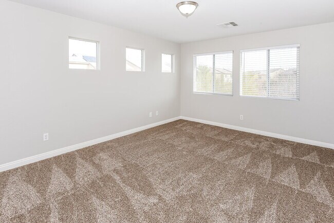 Building Photo - 4028 Oliver Sagebrush Dr