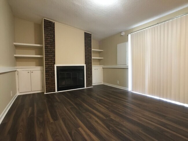 Building Photo - Limited-Time Move-In Special: No Deposit! Mobile Home in West Chatham with Fenced Yard