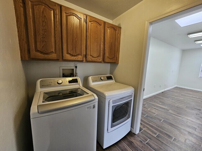 Building Photo - 3049 Palomino Park Loop