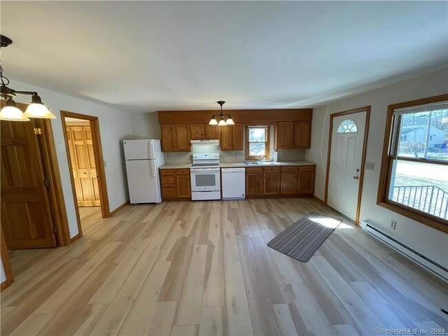 Building Photo - 45 Whittle St