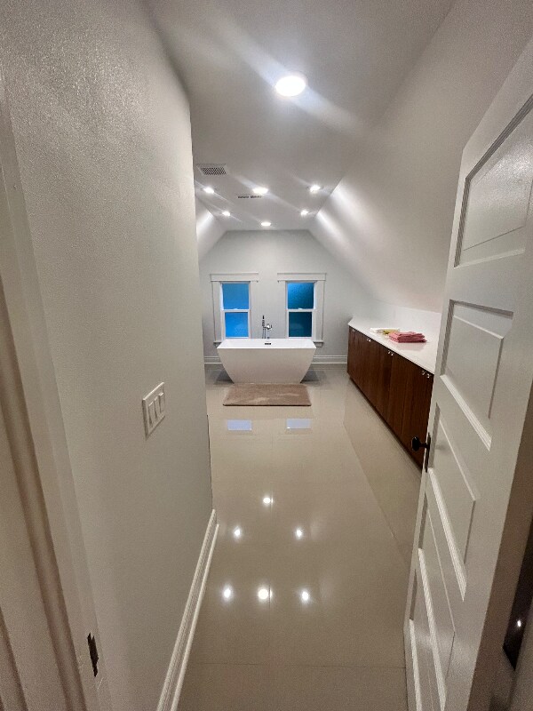 Building Photo - 1726 E 13th Ave