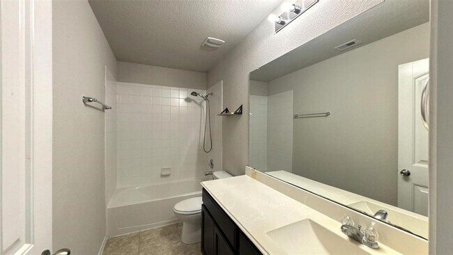 Building Photo - 3011 Darlington Ct