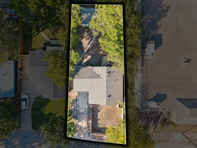 Building Photo - 118 Frederick St