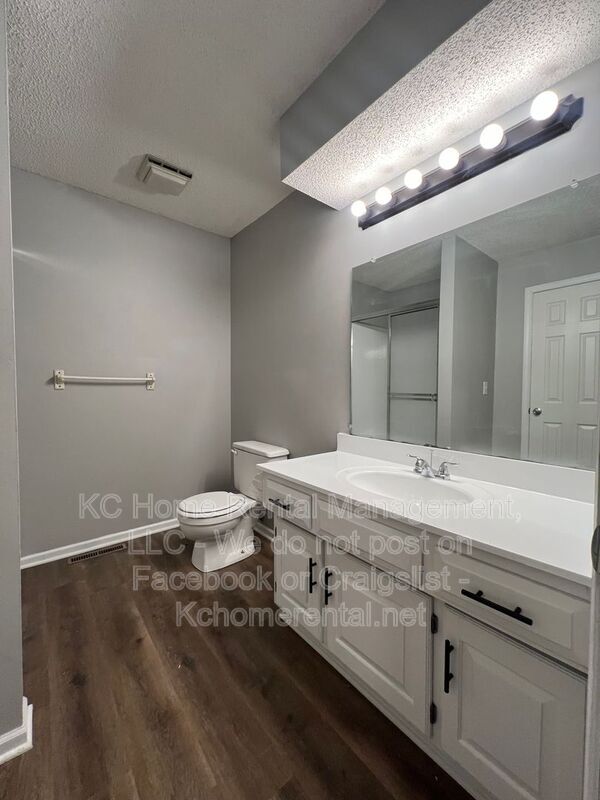 Building Photo - 1416 SE 7th Pl