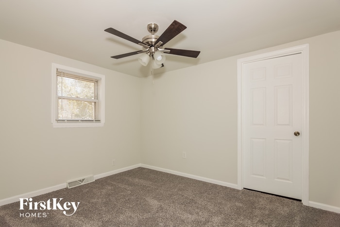 Building Photo - 1208 Redland Dr